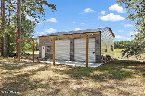1758 Lisa Ln, Terry, MS 39170