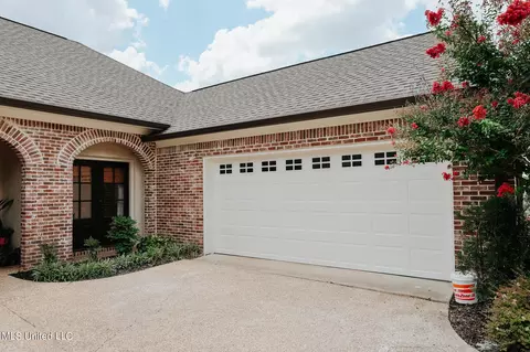 151 Provonce Park, Brandon, MS 39042 photo 2
