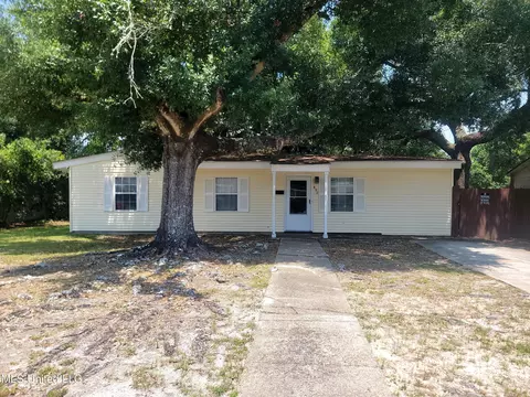 492 Central Ave, Gulfport, MS 39507