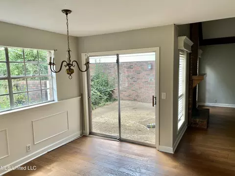 220 Old Oak Cir, Brandon, MS 39042 photo 7