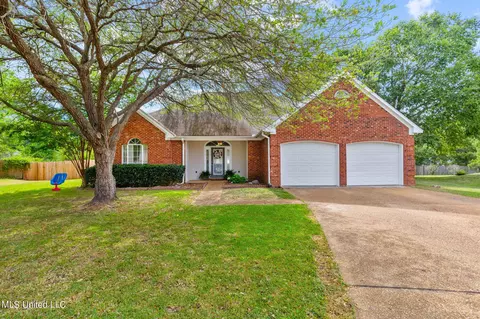 206 Crestwood Cv, Ridgeland, MS 39157