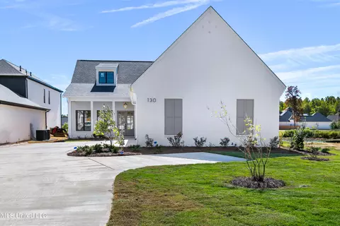 130 Herons Bay Cir, Madison, MS 39110