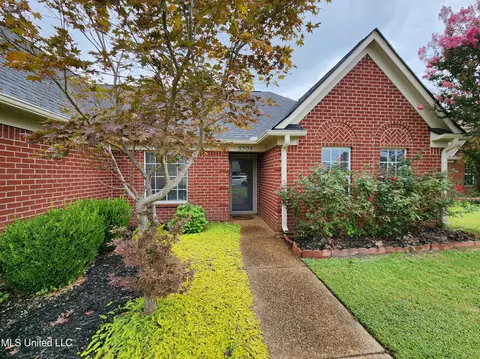 5305 Blocker St, Olive Branch, MS 38654 photo 2