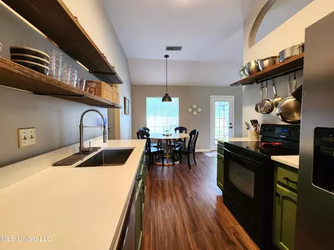 5305 Blocker St, Olive Branch, MS 38654 photo 14
