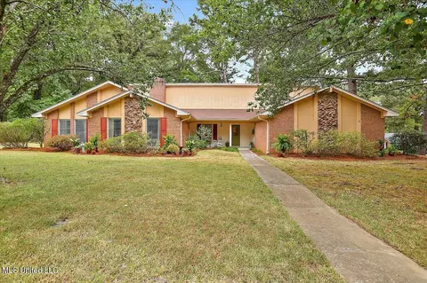 111 Terrapin Dr, Brandon, MS 39042