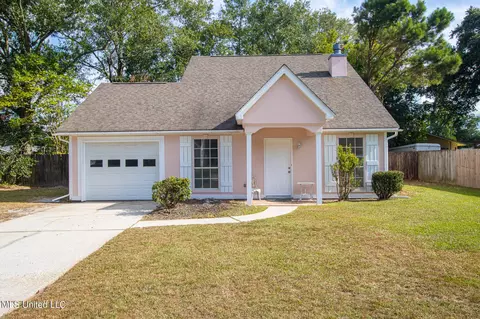 7 Oakmont Pl, Long Beach, MS 39560