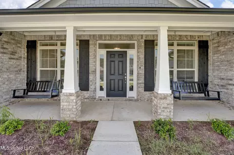 2545 Rutherford Dr, Southaven, MS 38672