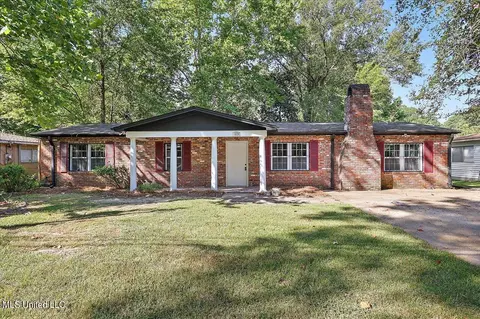 1079 Maria Dr, Jackson, MS 39204