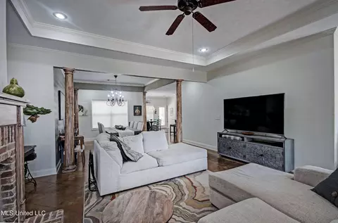 223 Chestnut Dr, Brandon, MS 39047 photo 9