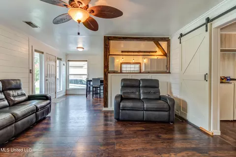 105 Thompson Dr, Long Beach, MS 39560 photo 12