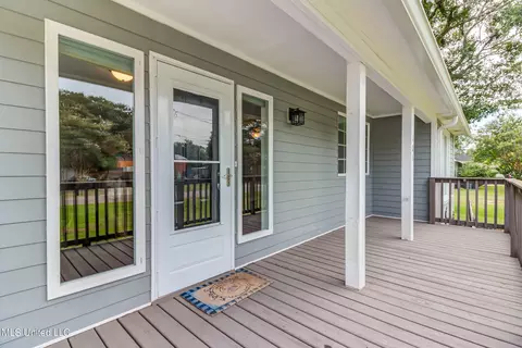 105 Thompson Dr, Long Beach, MS 39560 photo 3