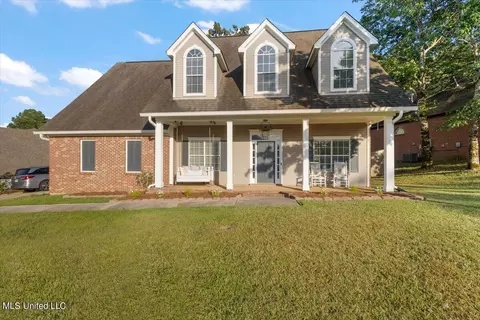 181 Woodlands Glen Cir, Brandon, MS 39047