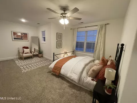 Bedroom - 5290 Douglas Dr, Olive Branch, MS 38654 photo 3 of 6