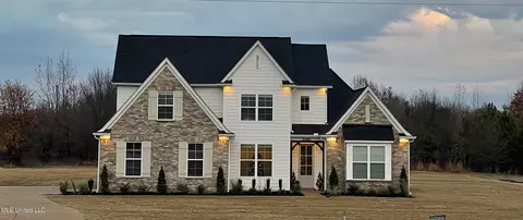 Exterior - 5290 Douglas Dr, Olive Branch, MS 38654 photo 2 of 7