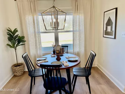 Dining - 5290 Douglas Dr, Olive Branch, MS 38654 photo 1 of 1