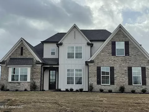 5299 Douglas Dr, Olive Branch, MS 38654