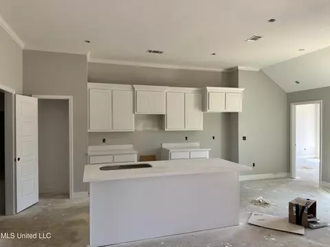 802 Silver Pt, Pearl, MS 39208 photo 3