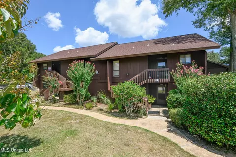 108 Molokai Vlg, Diamondhead, MS 39525
