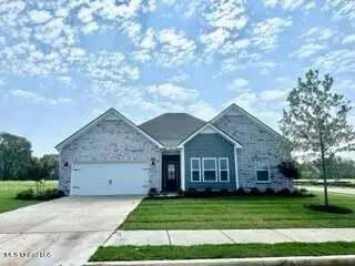 2137 Tulip Dr, Hernando, MS 38632