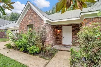 6680 Hickory Crest Dr, Walls, MS 38680