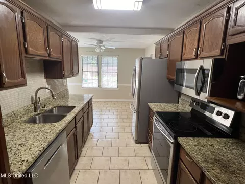 6502 Poplar Corner Rd, Walls, MS 38680 photo 13