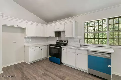 222 Valley Ridge Dr, Jackson, MS 39206 photo 8