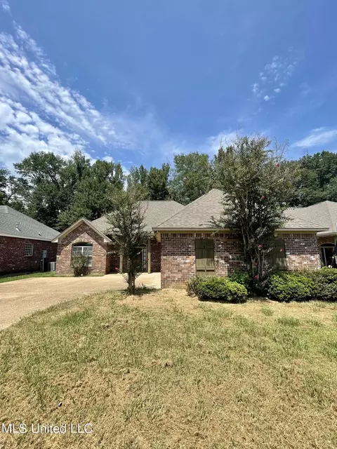 125 Stapleton Dr, Canton, MS 39046 photo 2