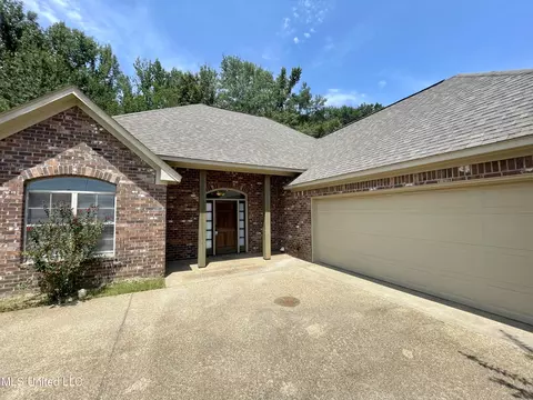 125 Stapleton Dr, Canton, MS 39046 photo 3