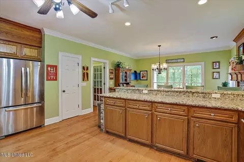 2385 N Midway Rd, Clinton, MS 39056 photo 8