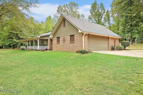 276 Springwood Dr, Terry, MS 39170 photo 6