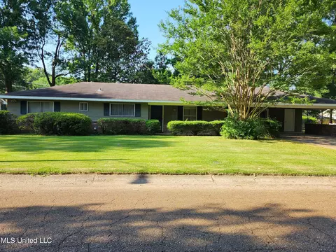 127 Pimlico Pl, Jackson, MS 39211