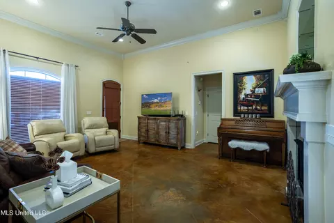 409 Copper Ridge Dr, Florence, MS 39073 photo 3