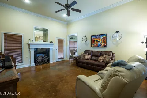 409 Copper Ridge Dr, Florence, MS 39073 photo 2