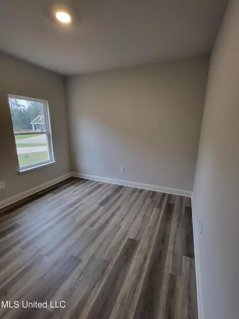 87141 Highpoint Dr, Diamondhead, MS 39525 photo 9