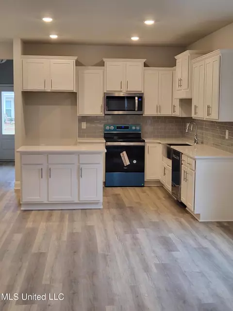 87141 Highpoint Dr, Diamondhead, MS 39525 photo 5
