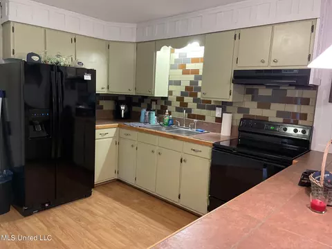 122 Beaver Dam Dr, Lucedale, MS 39452 photo 6