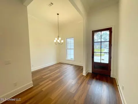 227 Baleigh Dr, Canton, MS 39046 photo 4