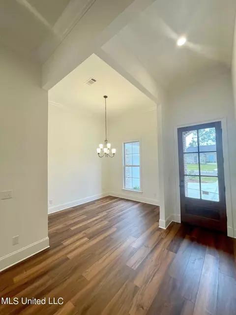 227 Baleigh Dr, Canton, MS 39046 photo 5
