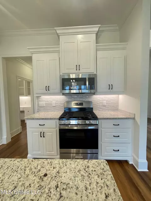 227 Baleigh Dr, Canton, MS 39046 photo 9