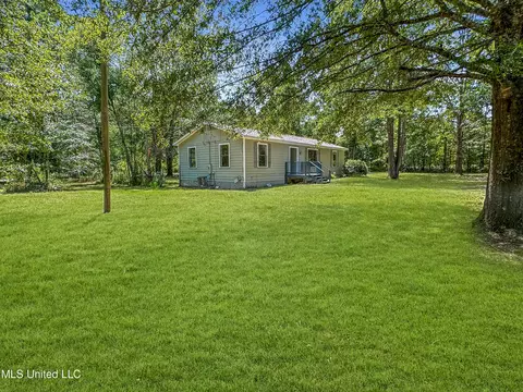 277 Cedar St, Florence, MS 39073 photo 2