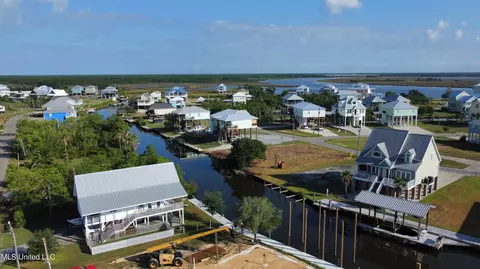 4003 Kyushu St, Bay Saint Louis, MS 39520