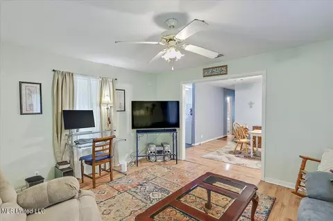 301 E Dewey Camp Dr, Florence, MS 39073 photo 6
