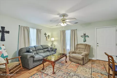 301 E Dewey Camp Dr, Florence, MS 39073 photo 8