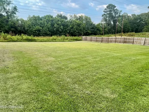 4336 Patann St, Jackson, MS 39213 photo 2