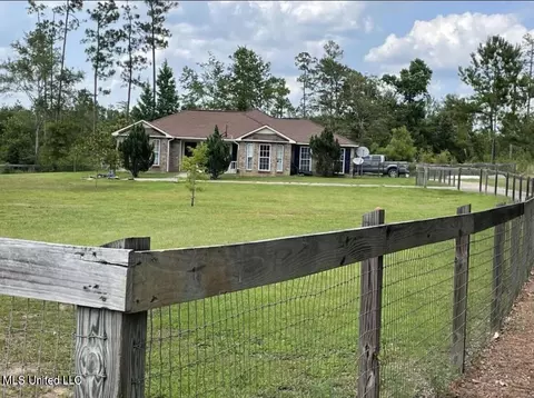21860 Old Dossett Rd, Picayune, MS 39466