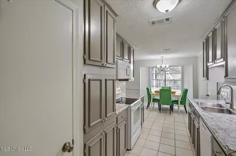 116 Firecrest Dr, Brandon, MS 39042 photo 12