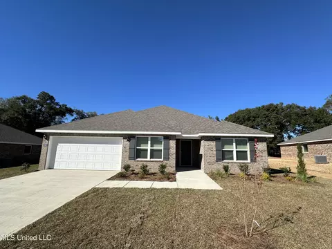 18066 Big Leaf Dr, Gulfport, MS 39503