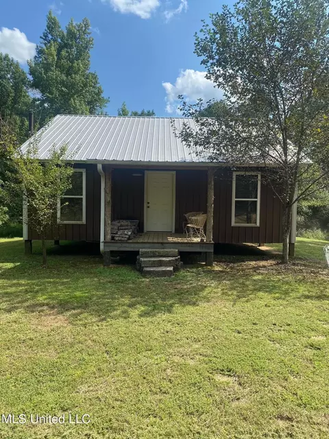 708 Co Rd 237, Oakland, MS 38948