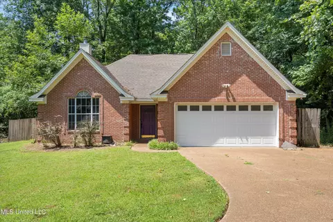 9876 Victor Dr, Olive Branch, MS 38654