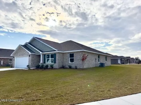 Exterior - 1045 Enclave Cir, Long Beach, MS 39560 photo 2 of 2